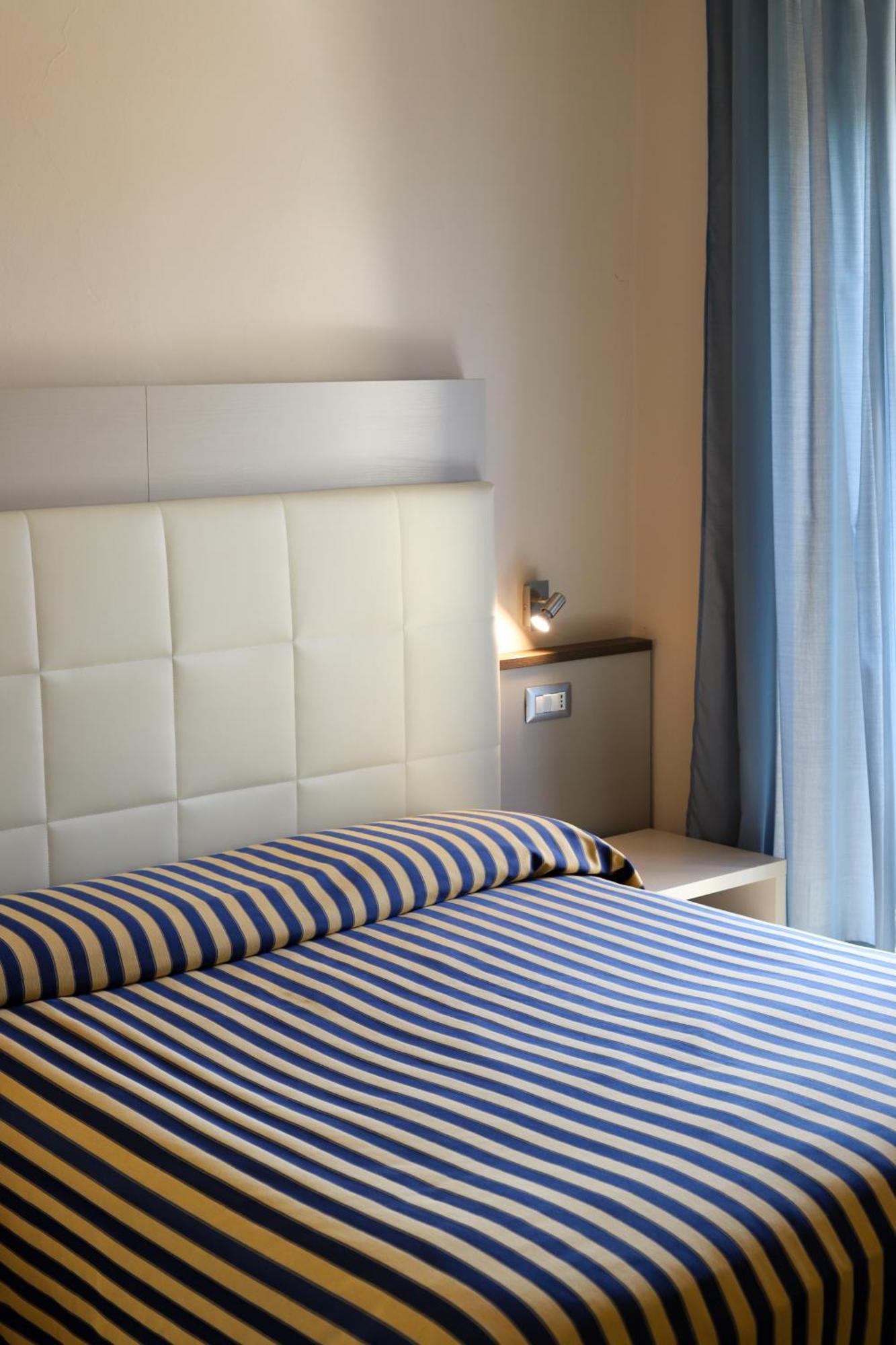 San Rocco Relais Aparthotel Soiano Del Lago Buitenkant foto